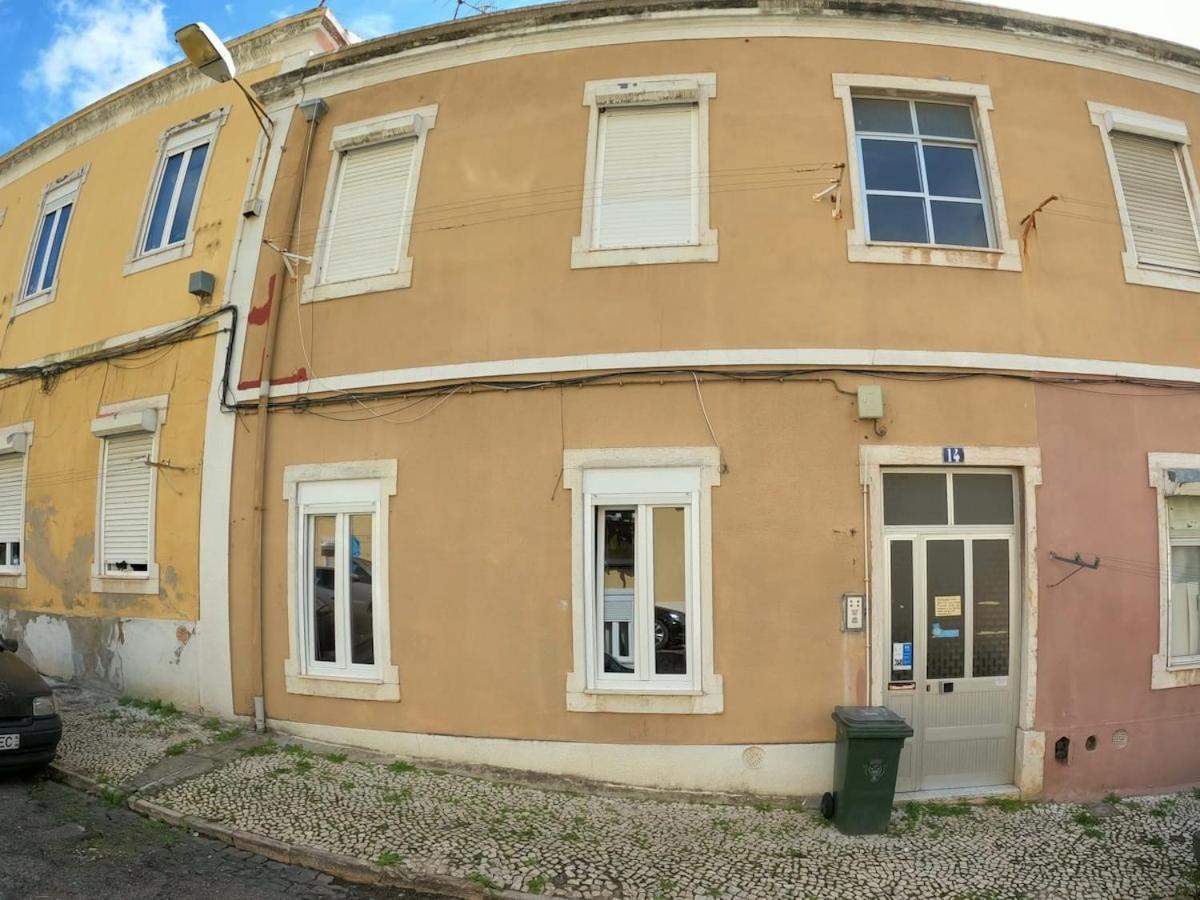 Lisbon T2 Apartment In Typical Villa In Sapadores Lisboa 外观 照片